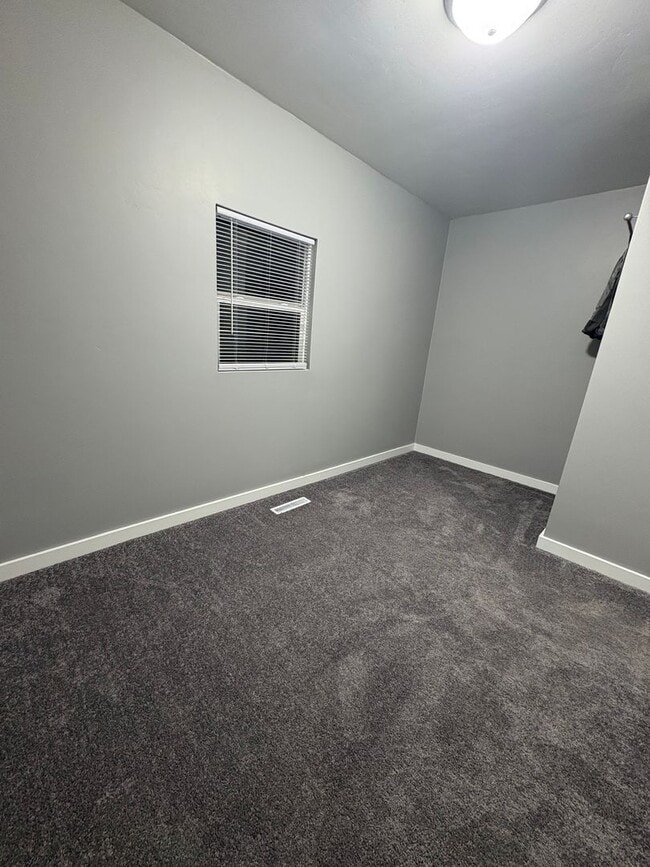 Building Photo - 315-317 Smith