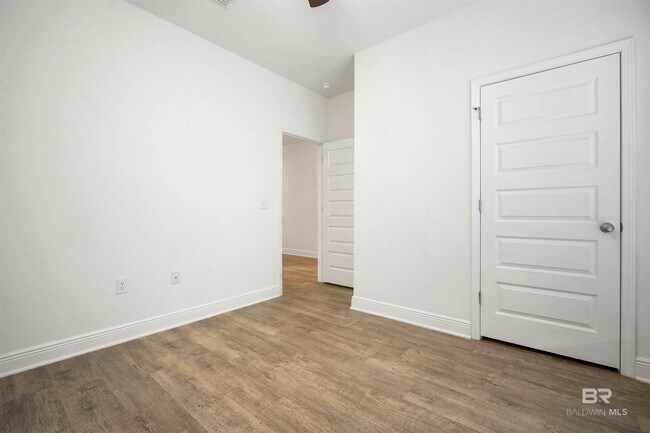 Building Photo - 13137 Cavalier St