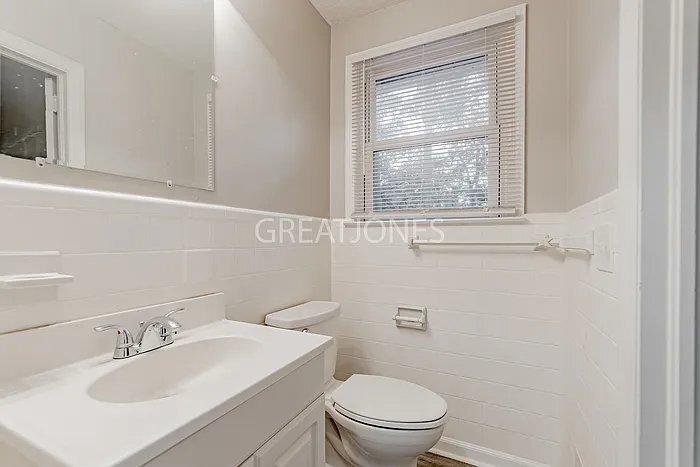 Building Photo - 209 Biddle Rd