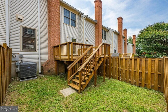 Building Photo - 299 S Pickett St