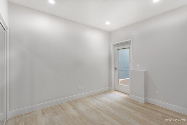 Building Photo - 1630 California St