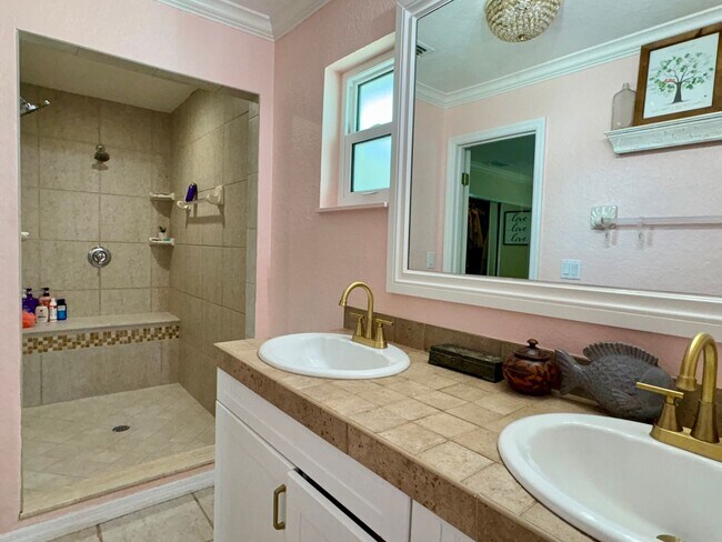 Building Photo - *ROCKY POINT GEM* 3/2/1 Pool Home with Lawn and Pool Care Included!