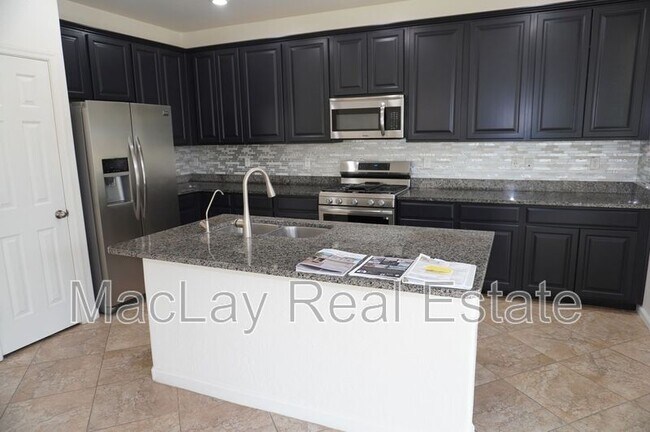 Building Photo - 3263 S Miller Dr