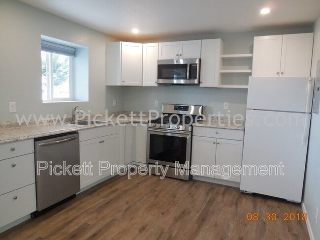 Building Photo - 307 E 30th St