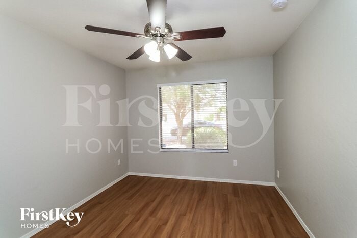 Building Photo - 9351 W Palmer Dr