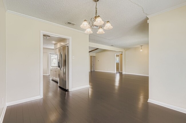 Building Photo - 5313 Basswood Ln