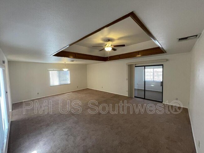 Building Photo - 3371 Sharon Ln