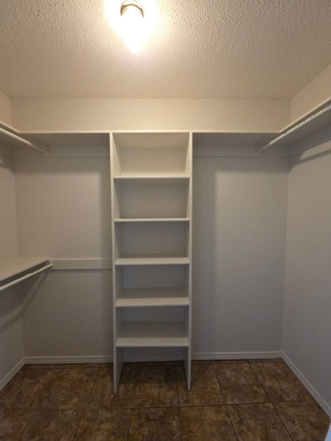 Building Photo - 817-825 West 12th St.