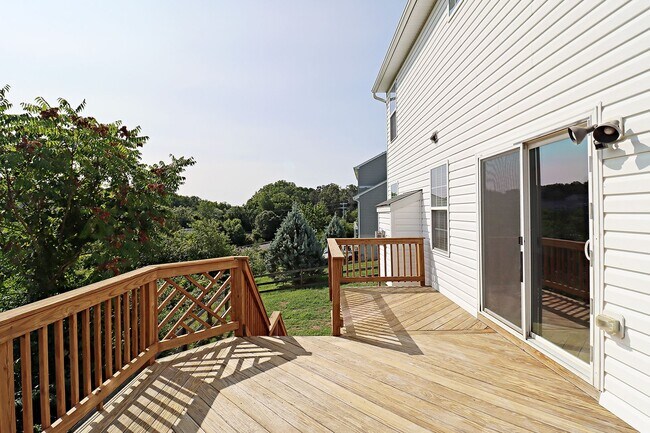 Building Photo - Pet-Friendly Holly Hill Home With Fenced Yard