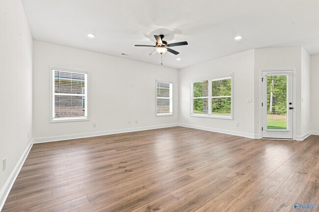 Building Photo - 6226 Pisgah Dr NW