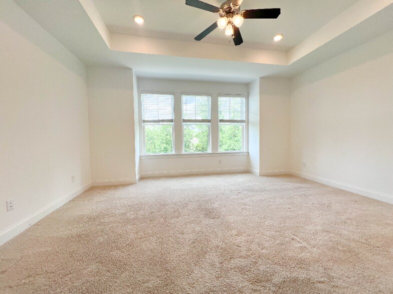 Building Photo - 6605 Beacon Dr