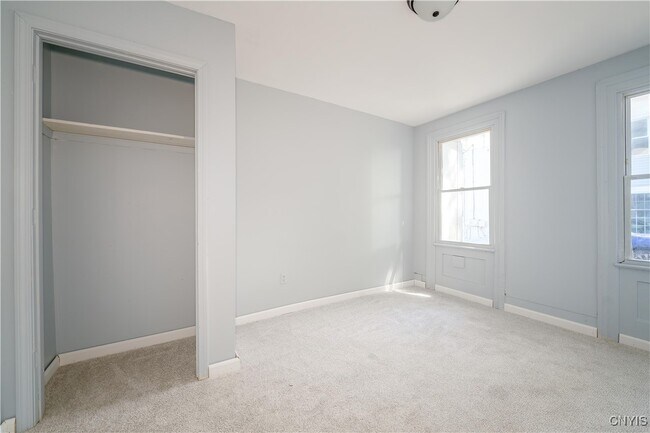 Building Photo - 42 E Cayuga St