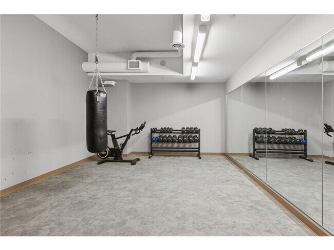 Building Photo - 201 S 11th St