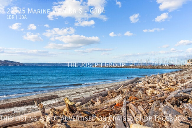 Building Photo - Des Moines 1 bed with view of Puget Sound