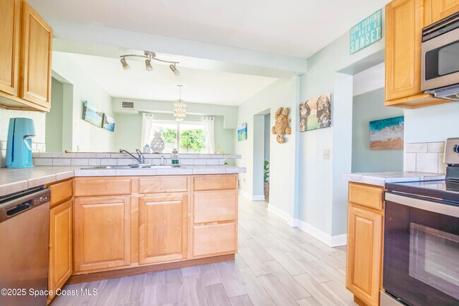 Building Photo - 142 Atlantic Ave