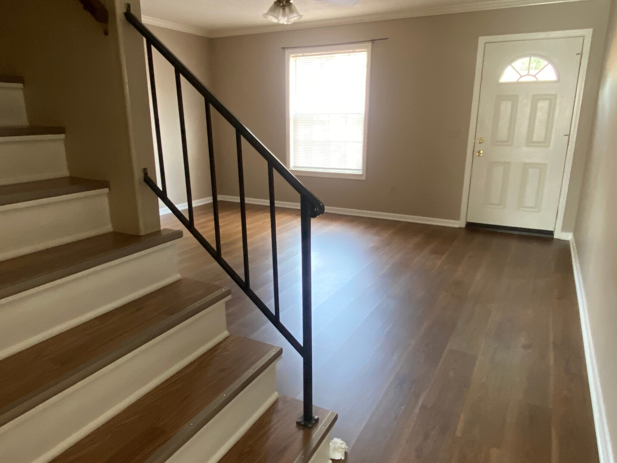 Building Photo - 103 Skyview Dr