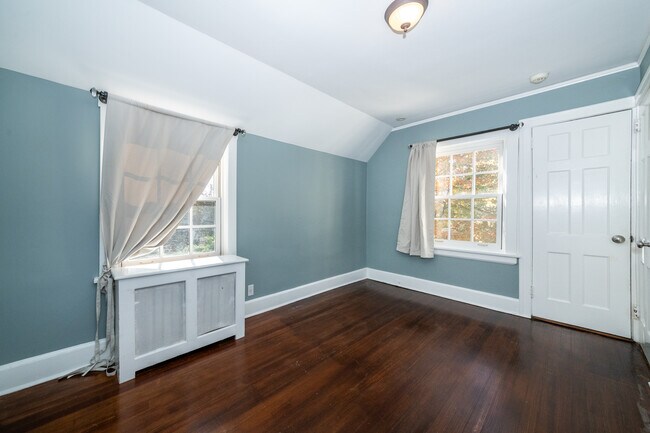 Building Photo - 95 Edgewood Ave