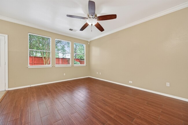 Building Photo - 54 Blue Creek Pl