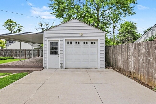 Building Photo - 2799 Brandon Rd