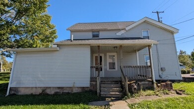 Building Photo - Welcome to this newly renovated, 4-bedroom...