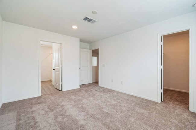 Building Photo - 16523 Pine Arrow Dr