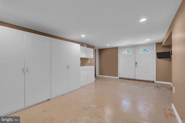 Building Photo - 721 Rancocas Ave