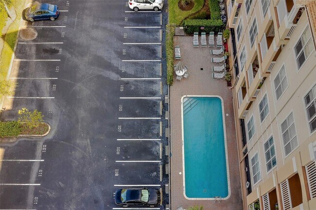 Building Photo - 1216 S Missouri Ave