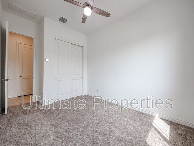 Building Photo - 28422 N 131st Dr
