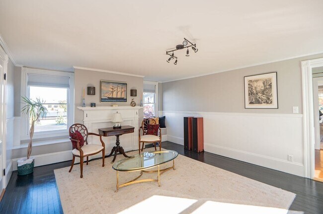 Building Photo - 57 Summer St