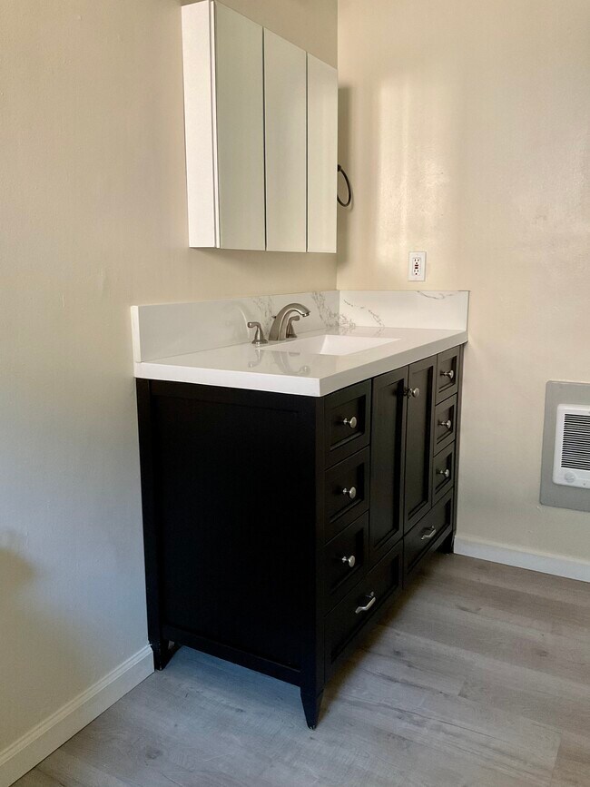 Building Photo - 41606 Marine Dr