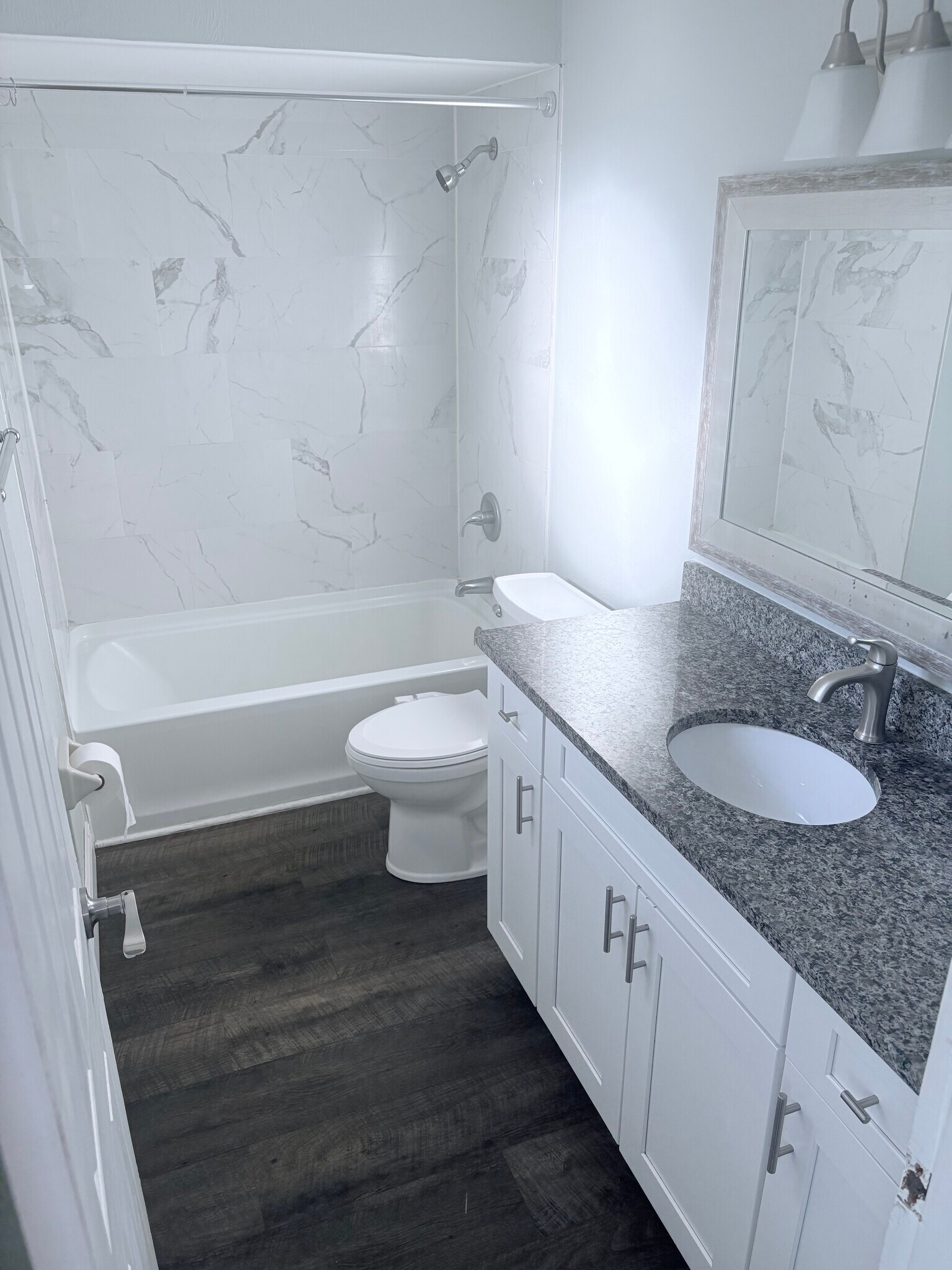 Building Photo - 11 Autumnwood Trl