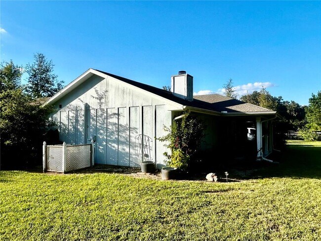 Building Photo - 9422 NW 125th Ave