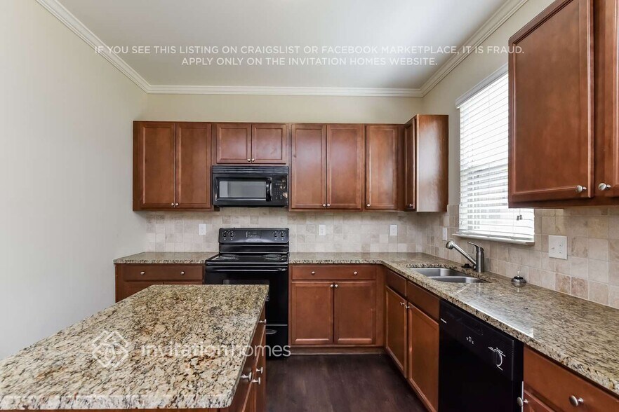 Building Photo - 3295 Anneewakee Falls Pkwy