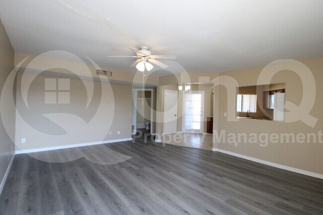 Building Photo - 13035 N 34th St