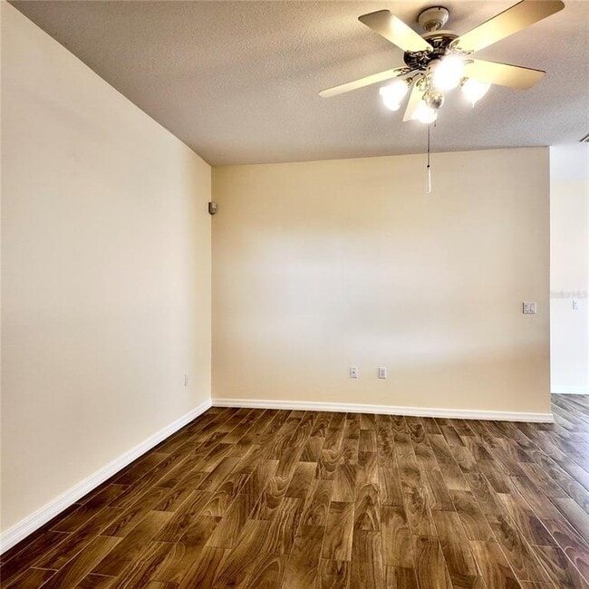 Building Photo - 946 Berwick Dr