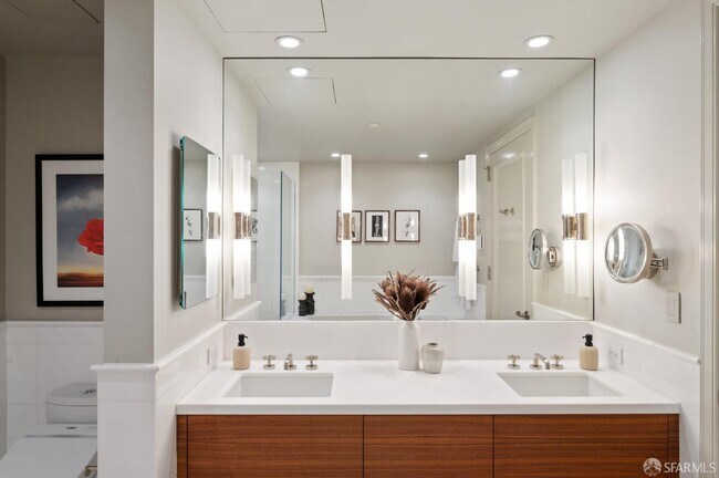 Building Photo - 765 Market St