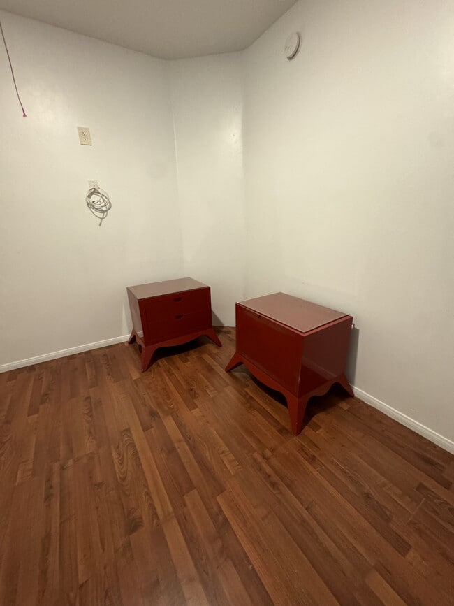 Building Photo - 1708 N Gramercy Pl