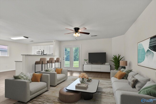 Building Photo - 223 Dormont Dr NE