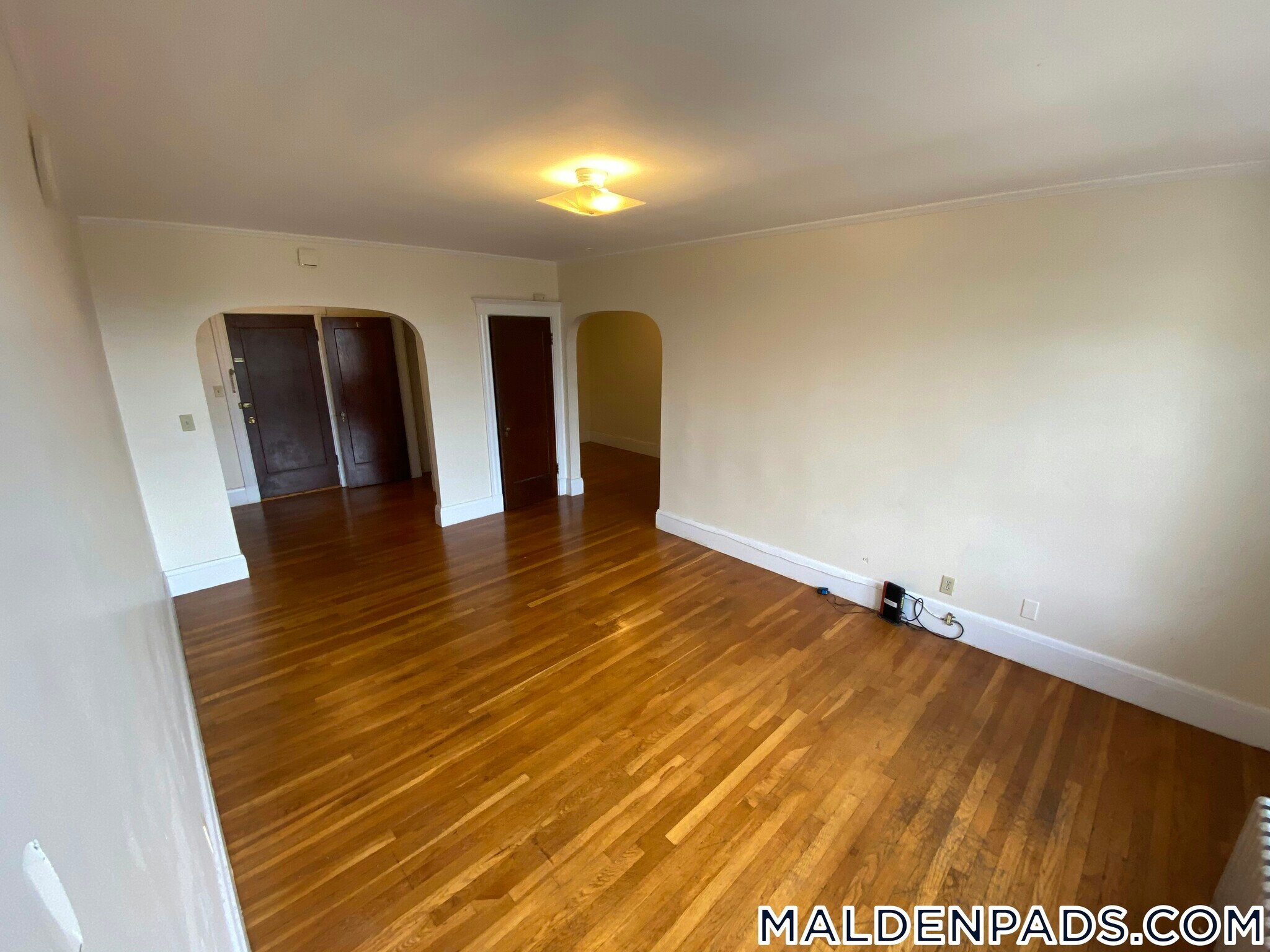 Building Photo - 349 Pleasant St