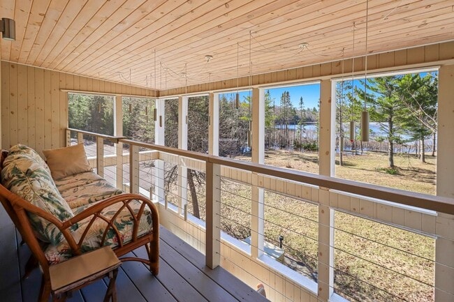 Building Photo - 6697 Carola Dr