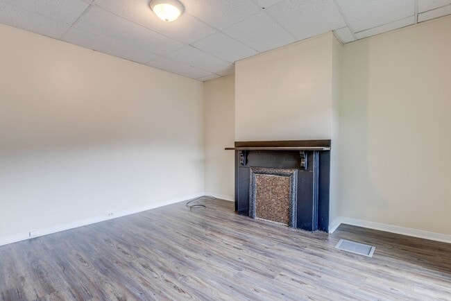 Building Photo - 2614 S 18th St