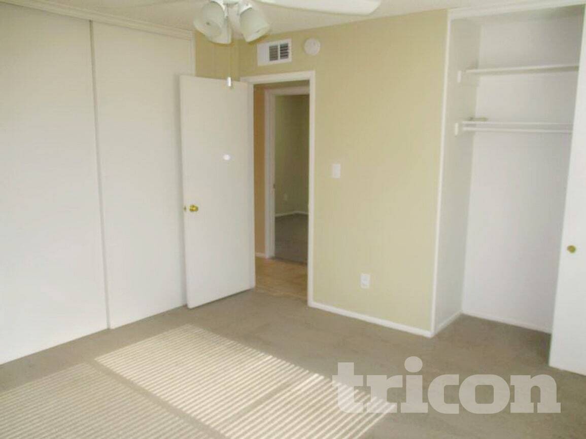 Building Photo - 11219 N 51st Dr