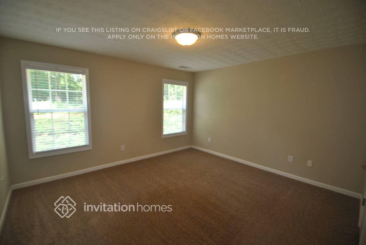 Building Photo - 3144 Oak Ridge Ln