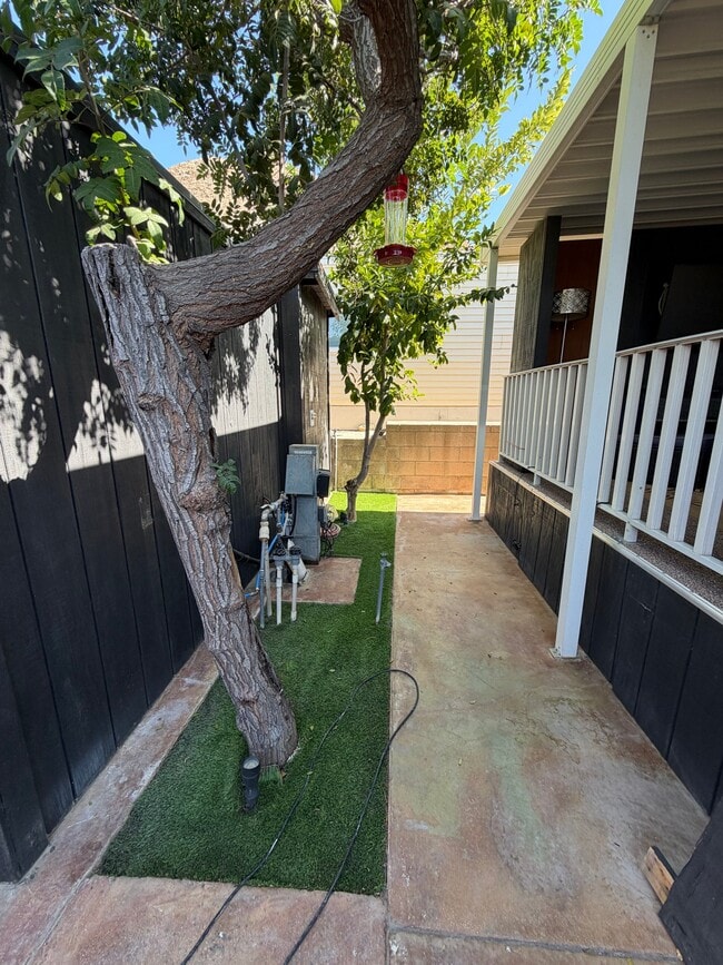 Building Photo - 69333 E Palm Canyon Dr