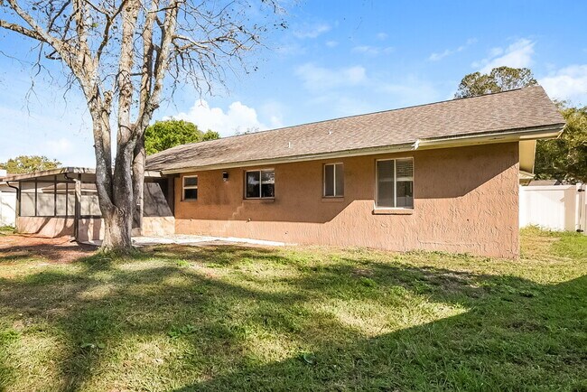 Building Photo - 208 12 League Cir