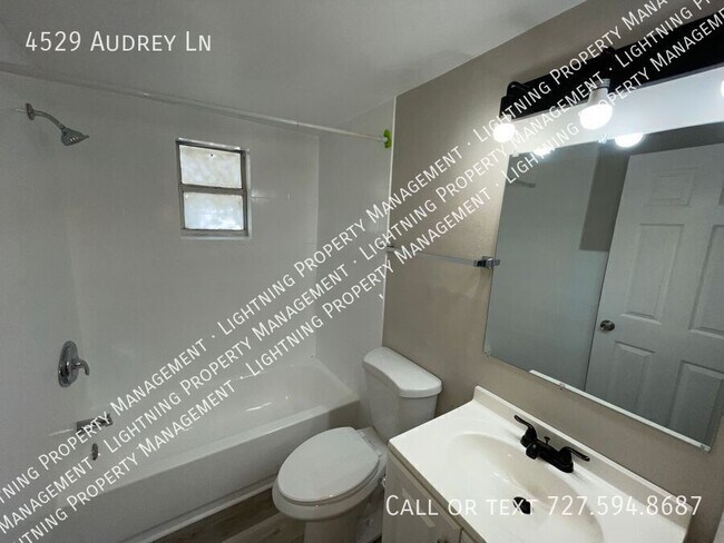 Building Photo - 4529 Audrey Ln