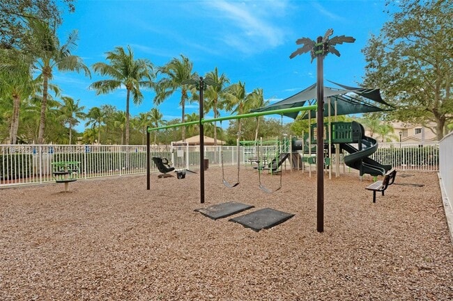 Building Photo - 4295 Vineyard Cir