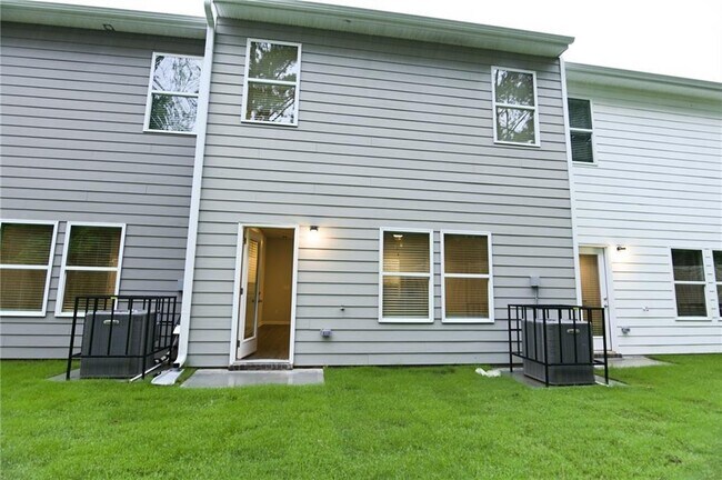 Building Photo - 115 Green Loop NW