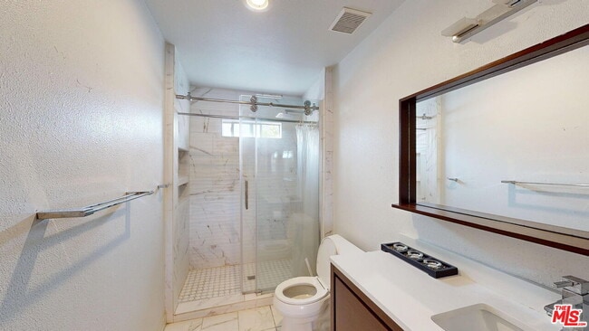 Building Photo - 2629 Meguiar Dr