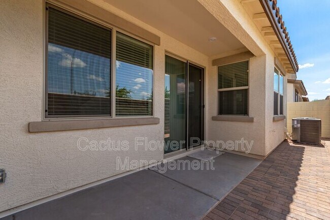 Building Photo - 4740 S Ferric